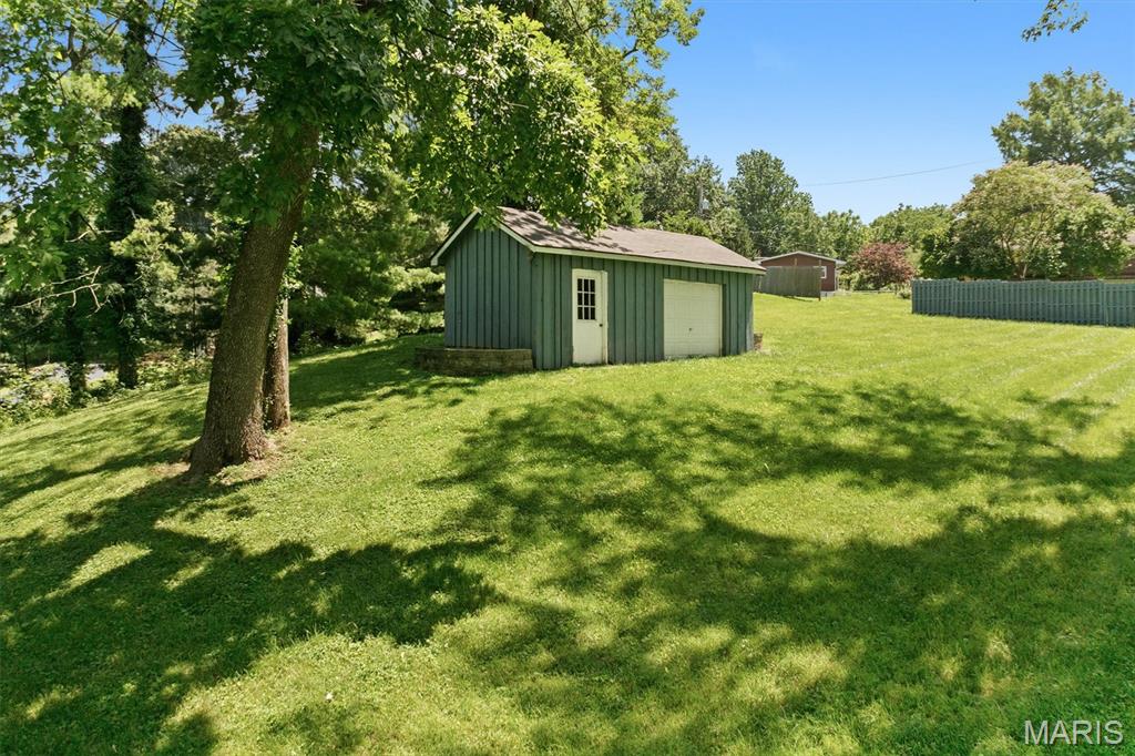 2740 Old Collinsville Road Belleville, IL 62221 - Photo 7 of 13