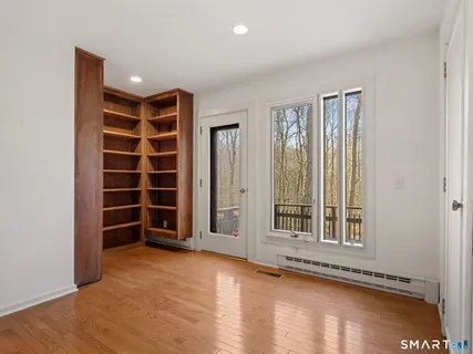 $1,995,000 | 484 Cognewaugh Road, Greenwich, CT 06807