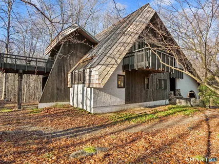 $1,995,000 | 484 Cognewaugh Road, Greenwich, CT 06807