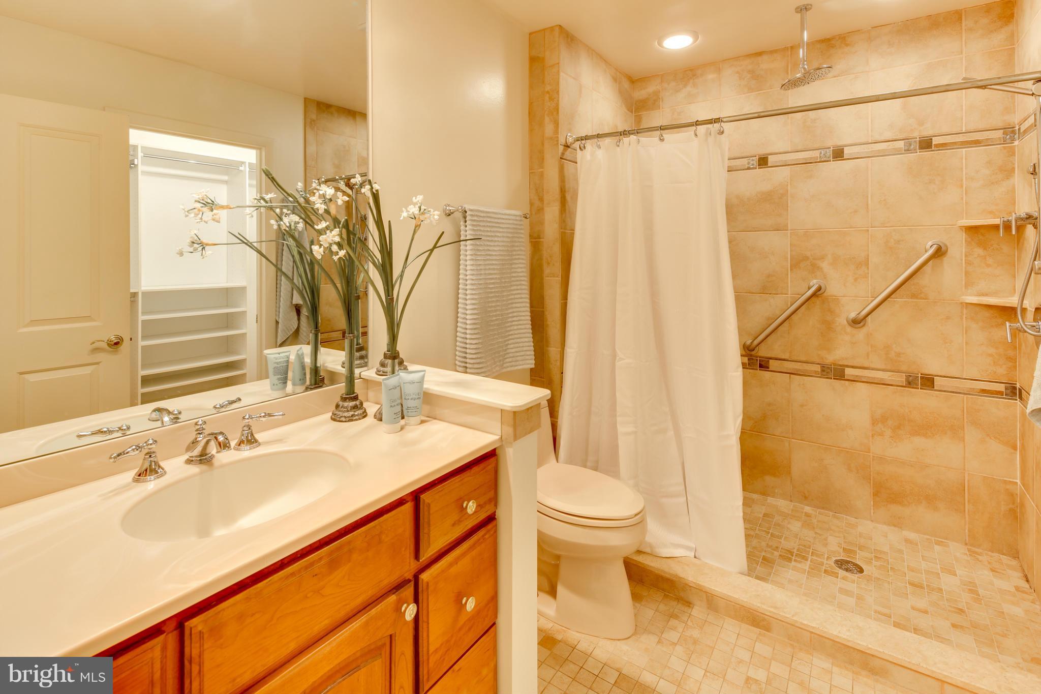 11109 Swansfield Road Columbia, MD 21044 - Photo 13 of 30 Bath (Master)