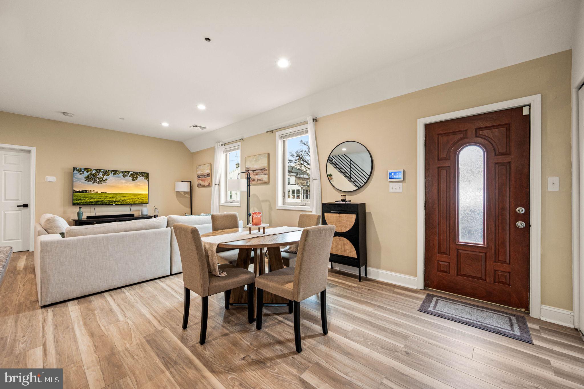 213 Roxborough Avenue Philadelphia, PA 19128 - Photo 3 of 23 Gallery Image 3