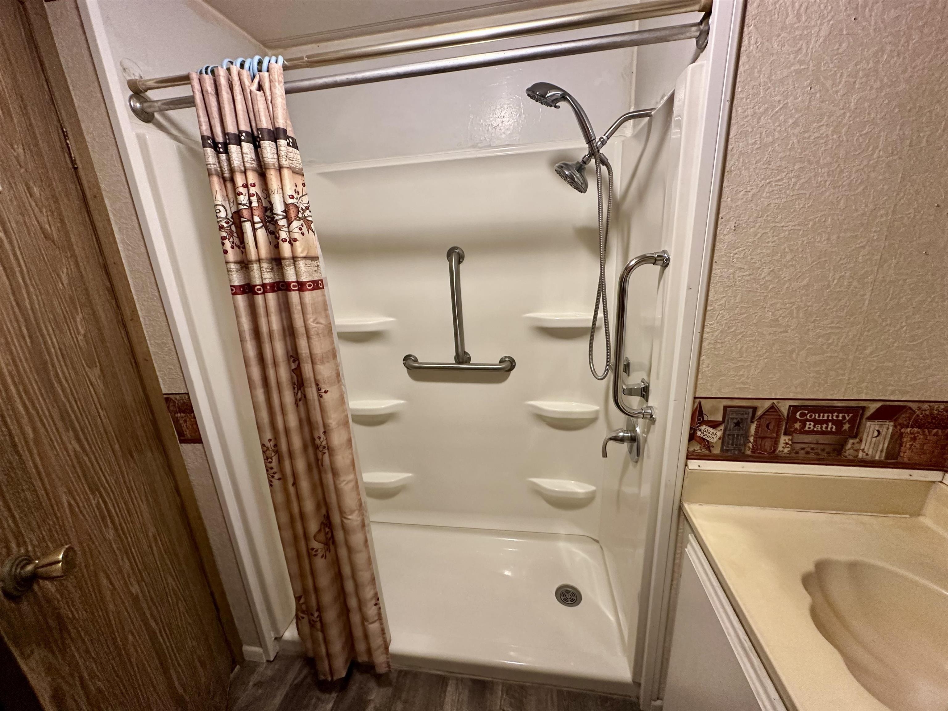 21 Parey Avenue Red Bluff, CA 96080 - Photo 25 of 36