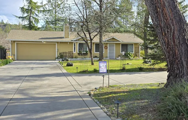 $379,000 | 12121 Lake Wildwood Drive, Penn Valley, CA 95946