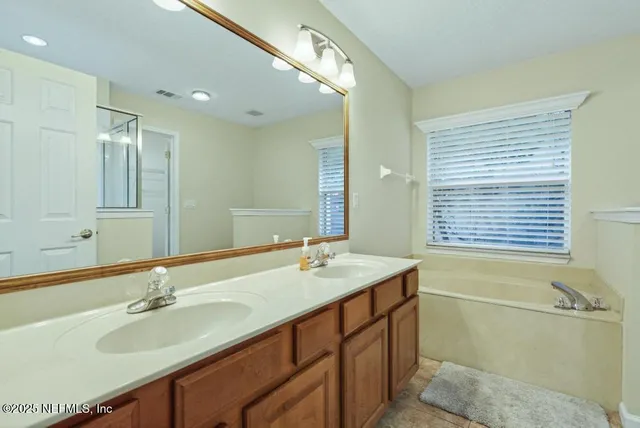 $2,100 | 1727 Canopy Oaks Drive, Orange Park, FL 32065