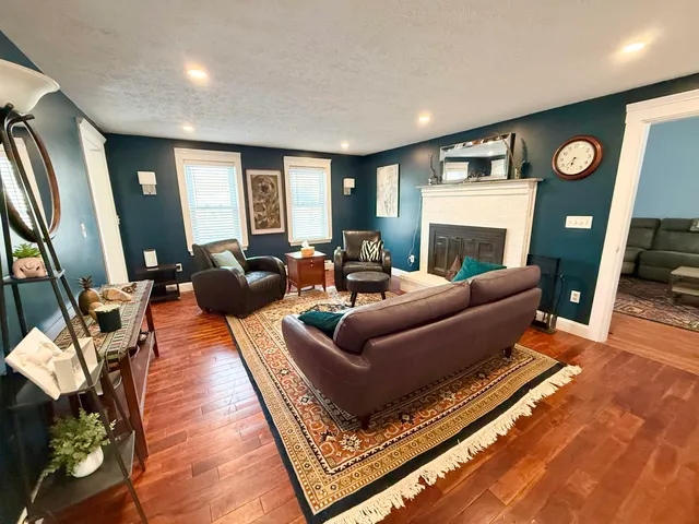 $3,600 | 53 Holmes Drive, Manchester, NH 03104