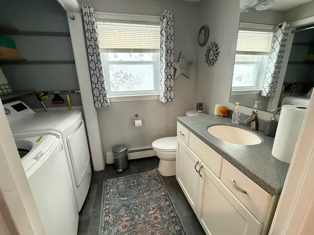 $3,600 | 53 Holmes Drive, Manchester, NH 03104