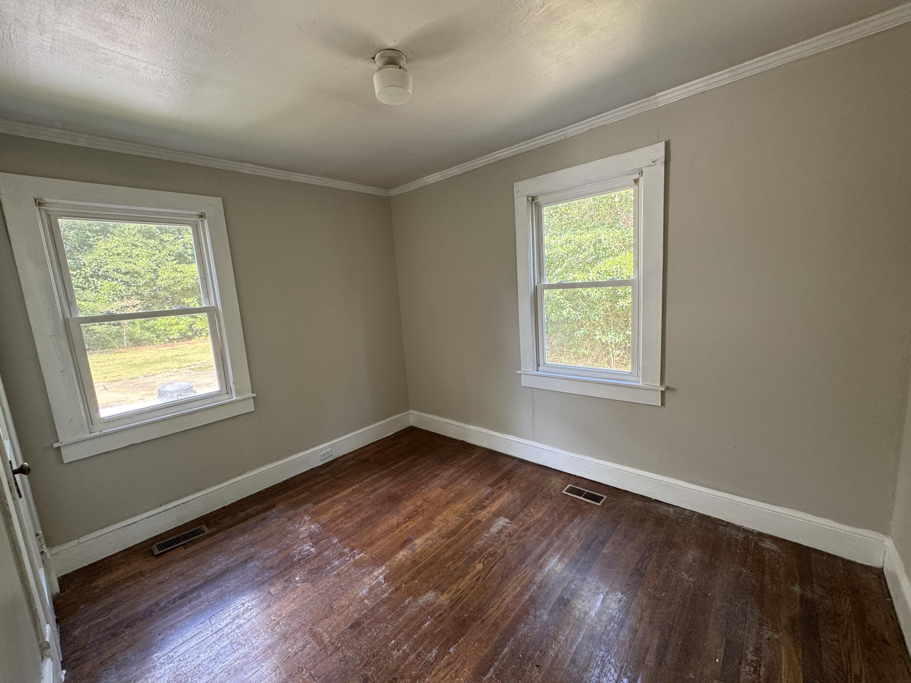 500 South Cherry Street McCormick, SC 29835 - Photo 7 of 13 IMG_4787