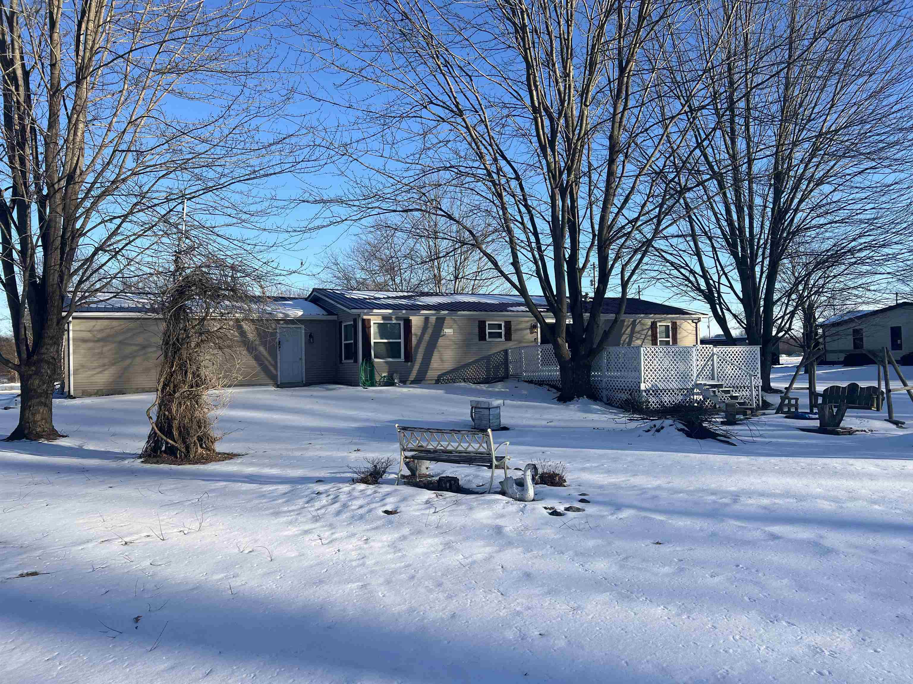 14018 Bishop Road Chesaning, MI 48616 - Photo 27 of 32 50165328-bc88e34c-1d9e-4b4d-a58c-072d3d8fe21b.JPG