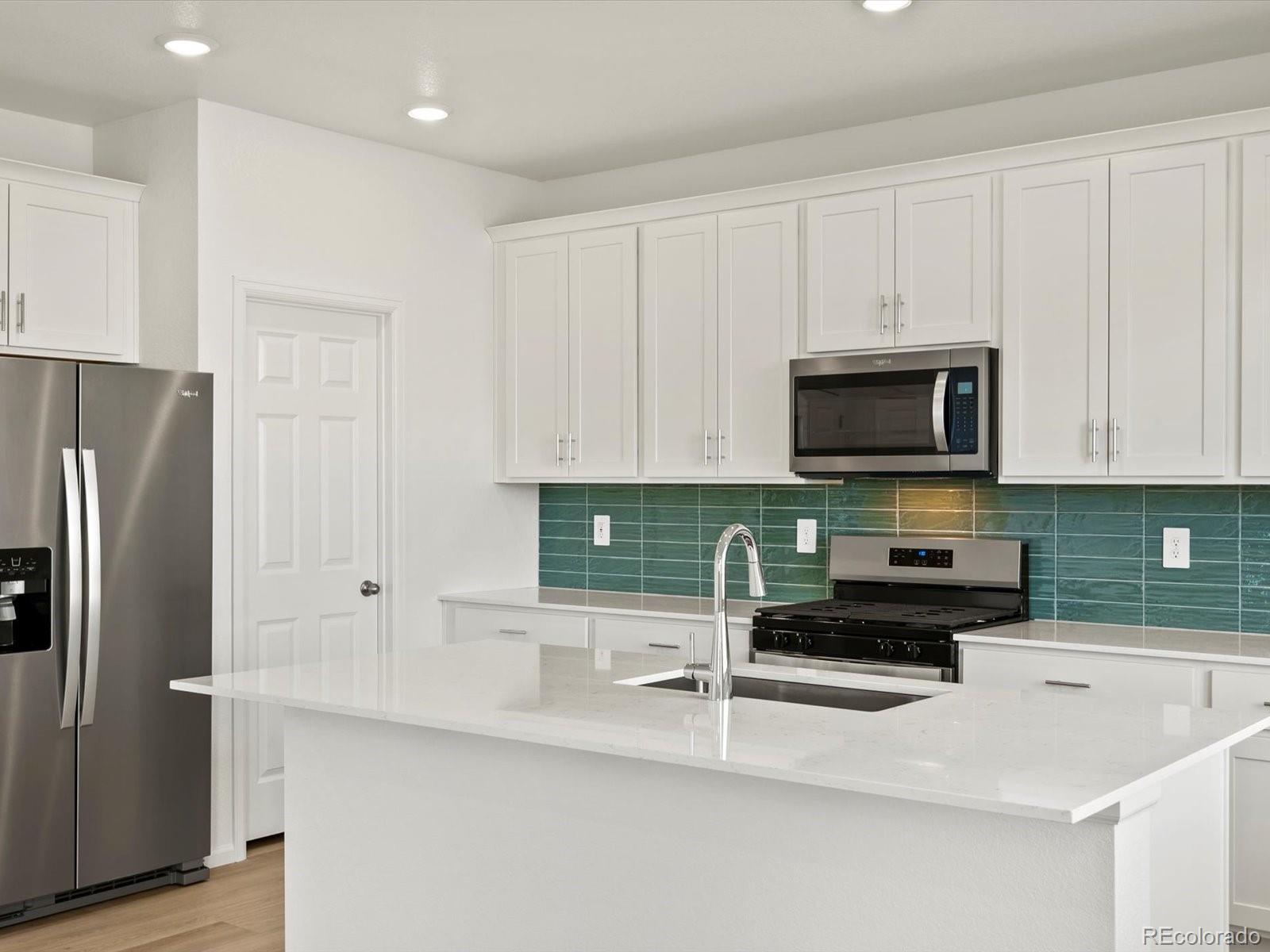 4653 Rabbitbrush Street Johnstown, CO 80534 - Photo 9 of 28