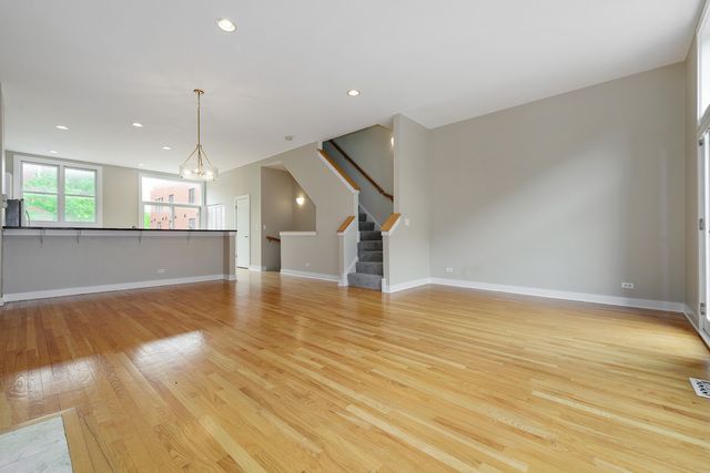 $542,000 | 2314 West Wolfram Street, Chicago, IL 60618