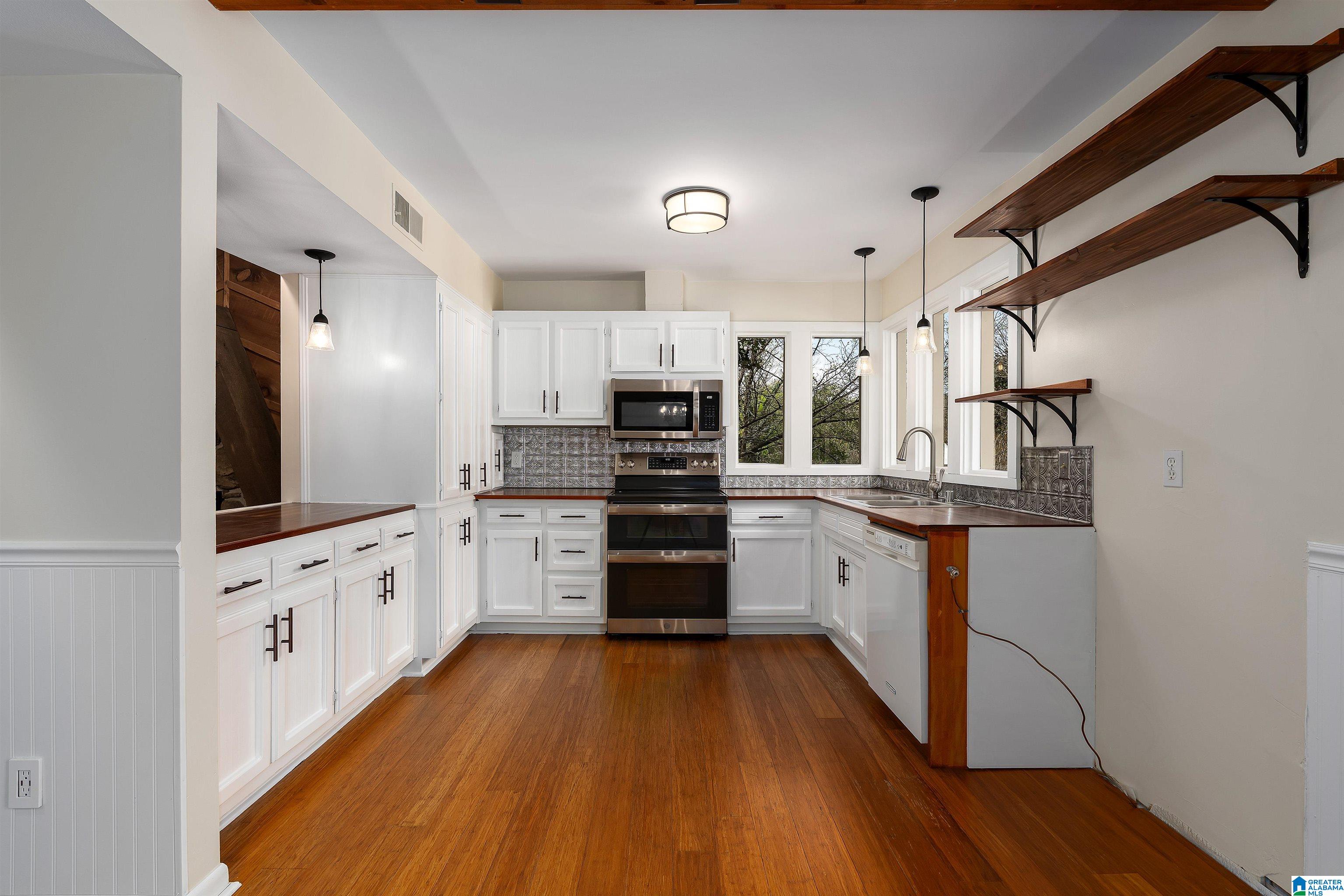 2435 Wine Ridge Drive Birmingham, AL 35244 - Photo 13 of 34