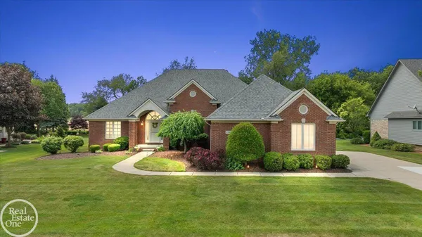 $777,300 | 63815 Inverness, Unit #53, Washington, MI 48095