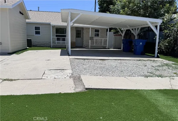 $4,400 | 17738 Lanark Street, Reseda, CA 91335
