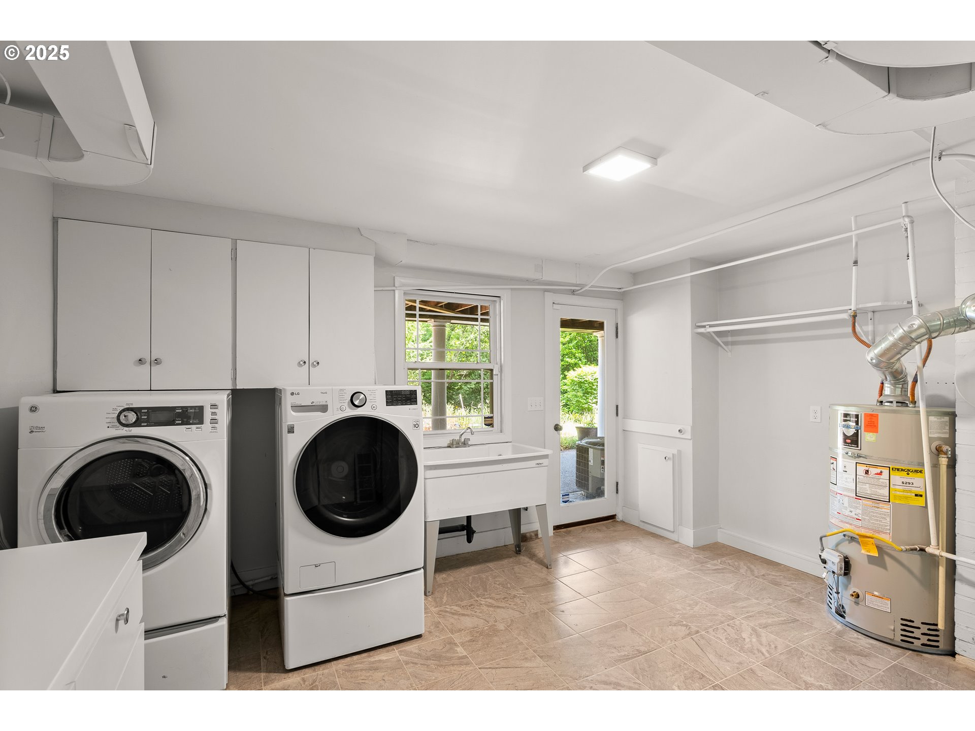 7450 Southwest Canyon Road Portland, OR 97225 - Photo 27 of 40 Gallery Image 27