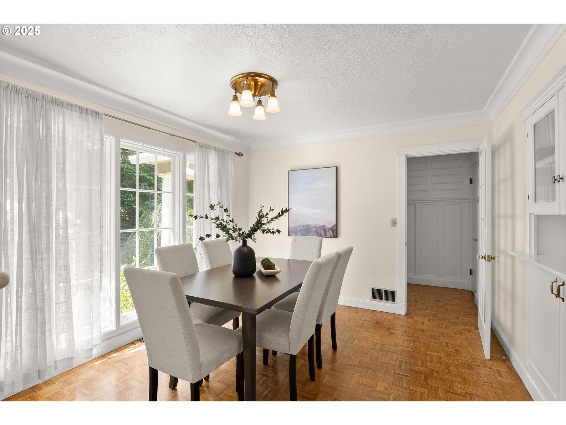 7450 Southwest Canyon Road Portland, OR 97225 - Photo 8 of 40 Gallery Image 8