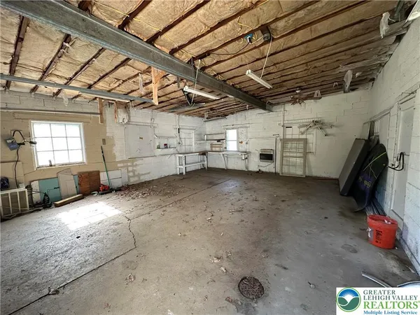 a view of a garage