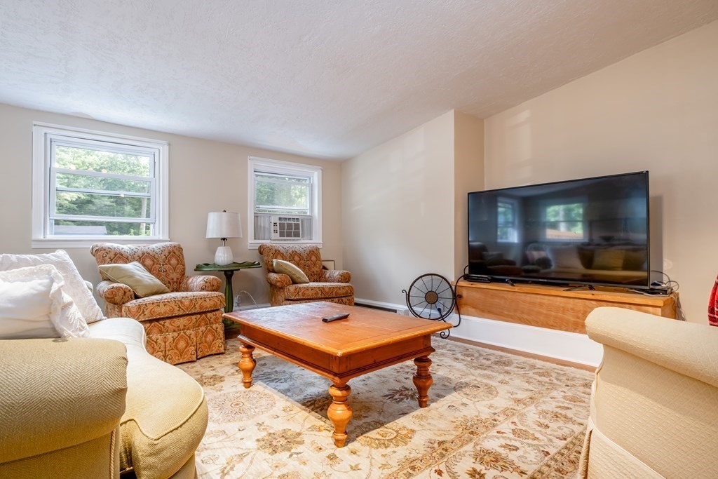 61 High Street Walpole, MA 02081 - Photo 14 of 38