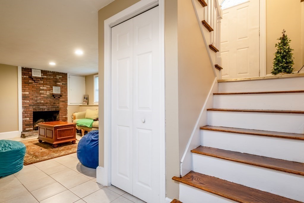 61 High Street Walpole, MA 02081 - Photo 19 of 38