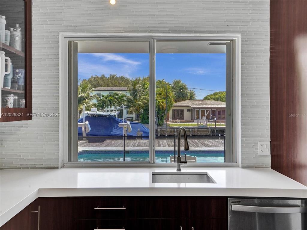 1912 Northeast 119th Road North Miami, FL 33181 - Photo 19 of 65 Gallery Image 19