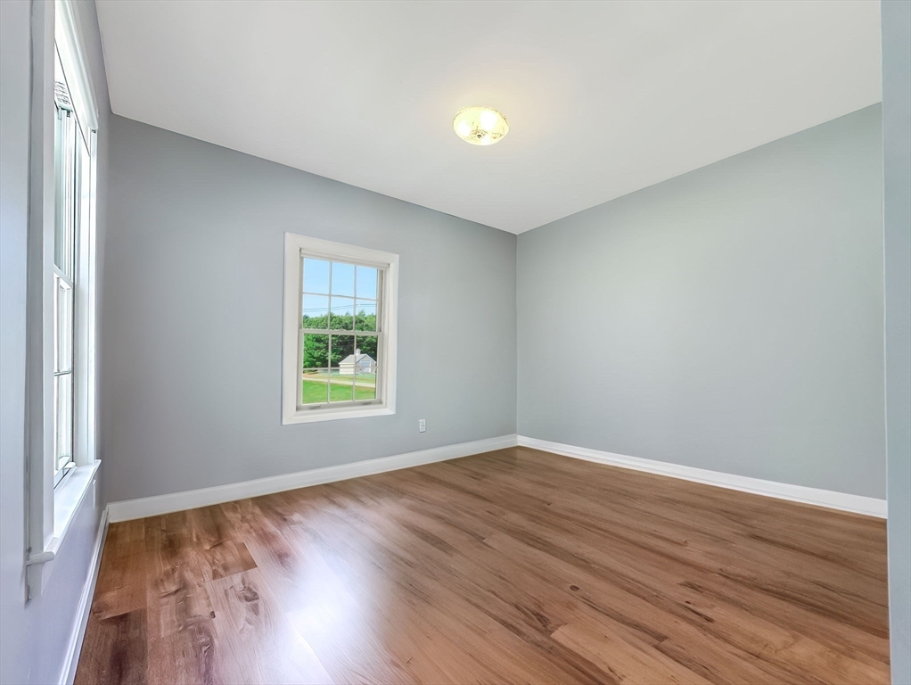 4 Kimball Road Amesbury, MA 01913 - Photo 18 of 40