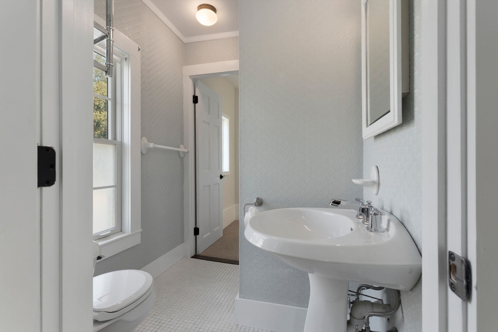 4 Kimball Road Amesbury, MA 01913 - Photo 26 of 40