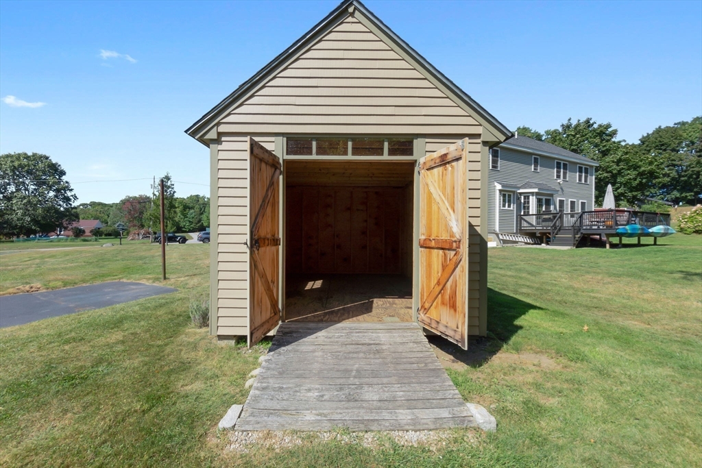 4 Kimball Road Amesbury, MA 01913 - Photo 36 of 40