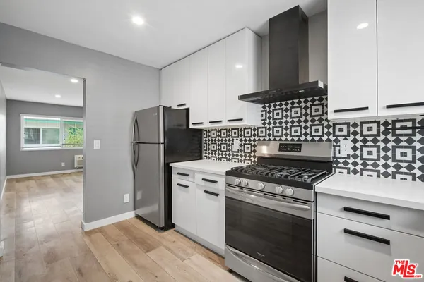 $2,150 | 252 South New Hampshire Avenue, Unit 15, Los Angeles, CA 90004