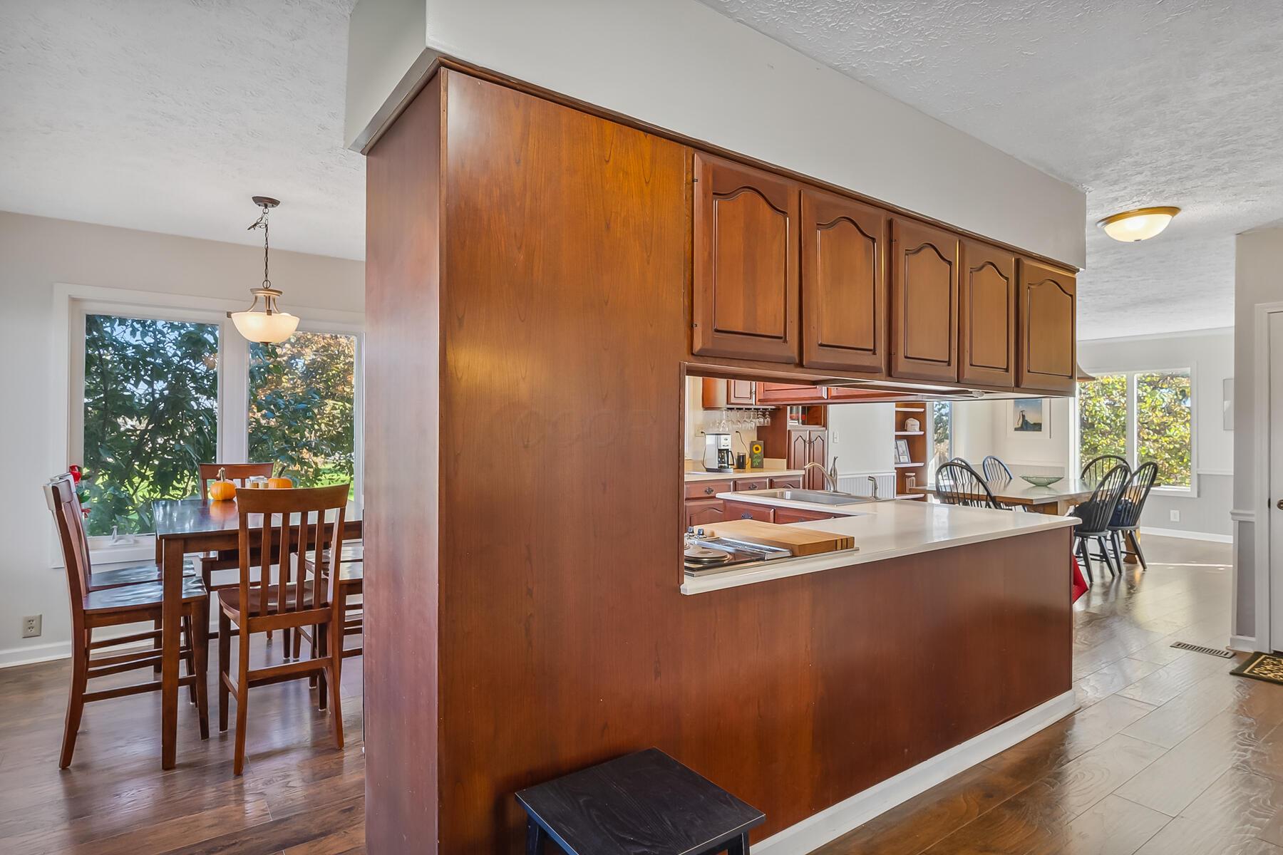4167 North Section Line Road Radnor, OH 43066 - Photo 28 of 81 Kitchen