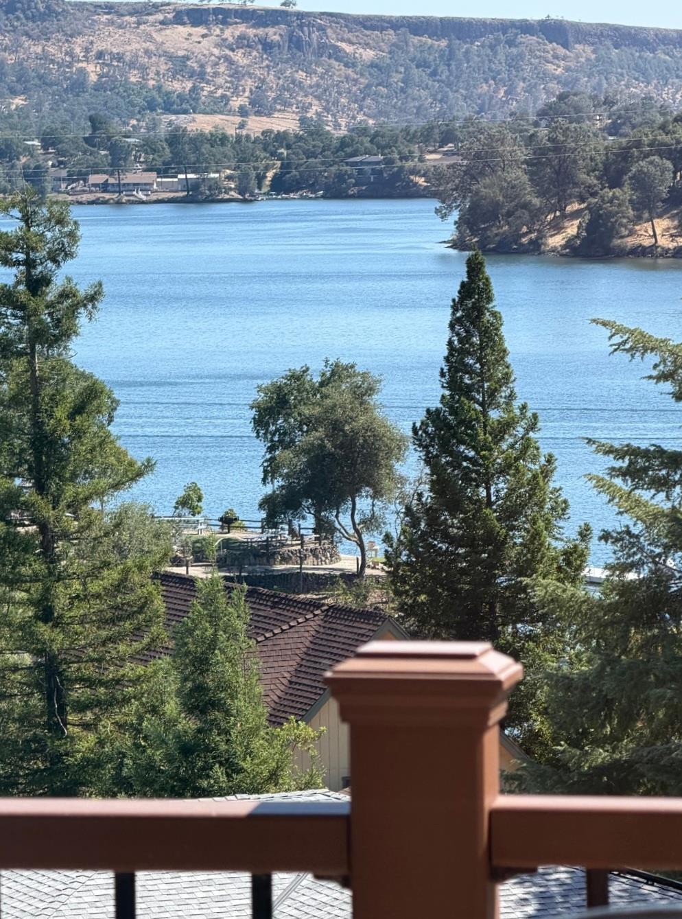 411 Sunrise Road Copperopolis, CA 95228 - Photo 14 of 76 Watch ALL the lake action!