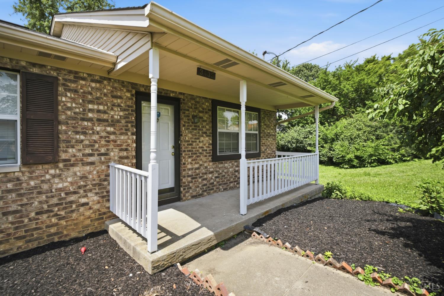 3435 Blue Rock Road Cincinnati, OH 45247 - Photo 4 of 49