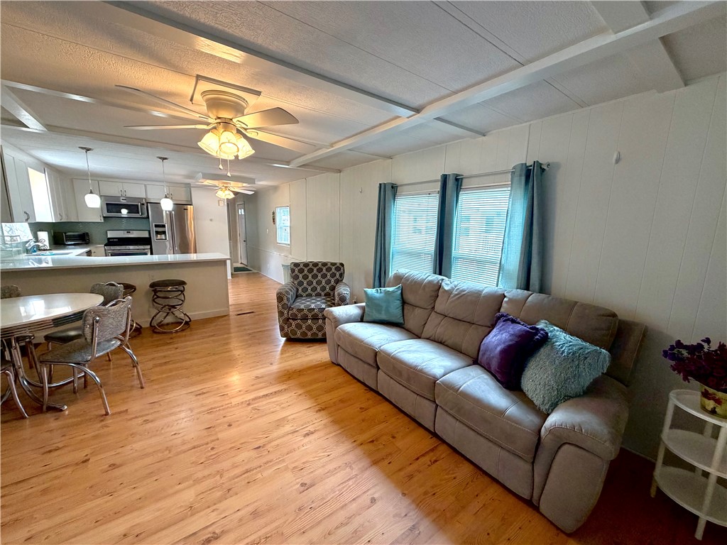 27 Woodward Road Lincoln, RI 02865 - Photo 6 of 23