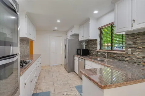 $400,000 | 2301 Barak Lane, Bryan, TX 77802