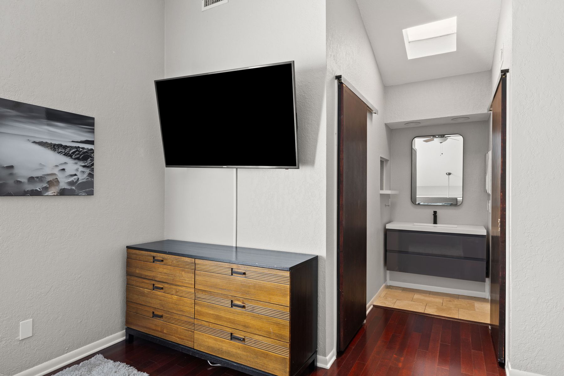 2215 Post Road, Unit 2046 Austin, TX 78704 - Photo 16 of 25 Gallery Image 16