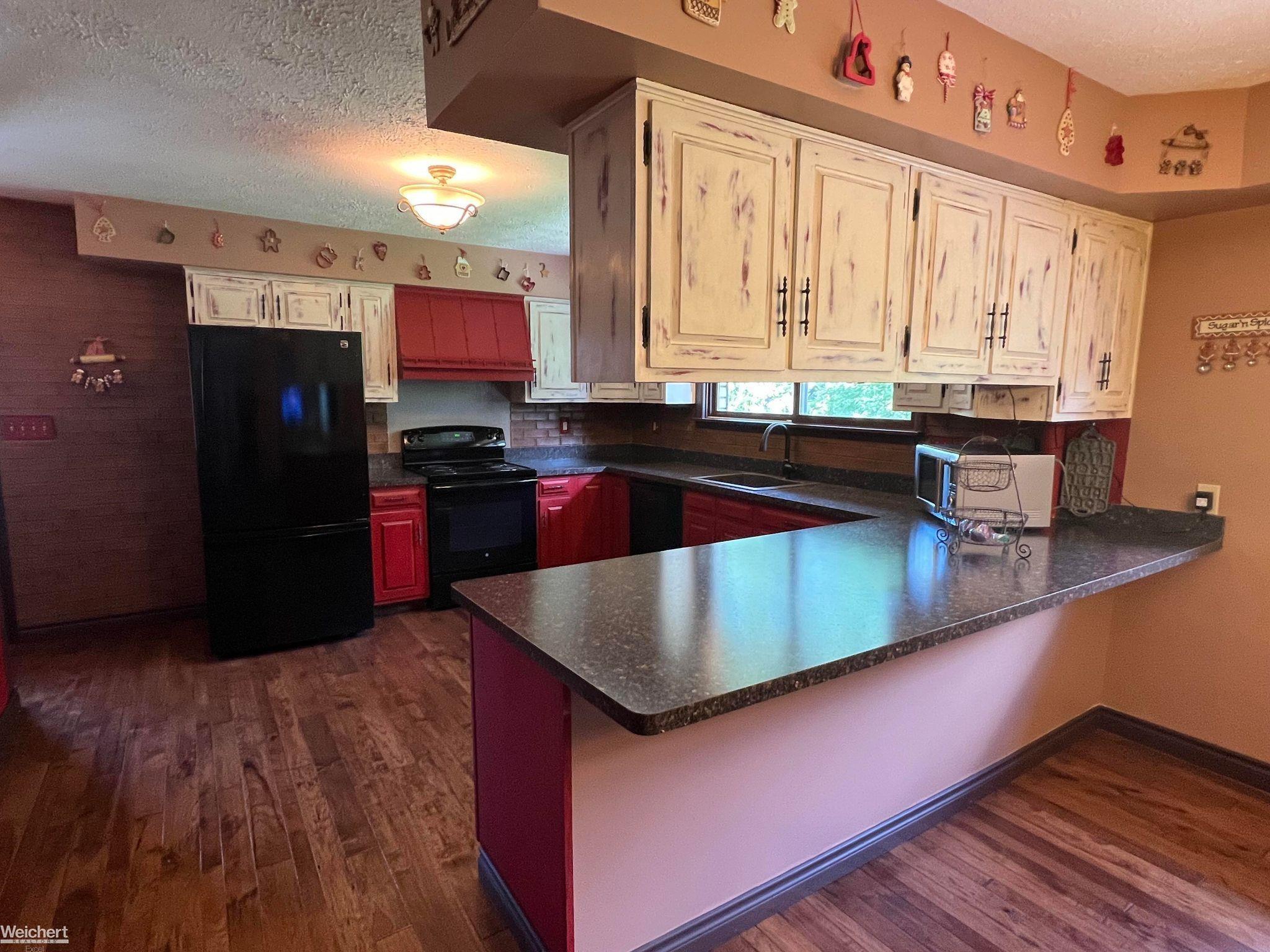 1271 Green Ridge Road Rochester, MI 48309 - Photo 33 of 68 50088001-32.JPG