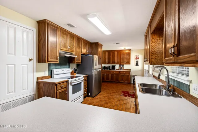 $410,000 | 227 Old Highway 49, McHenry, MS 39561