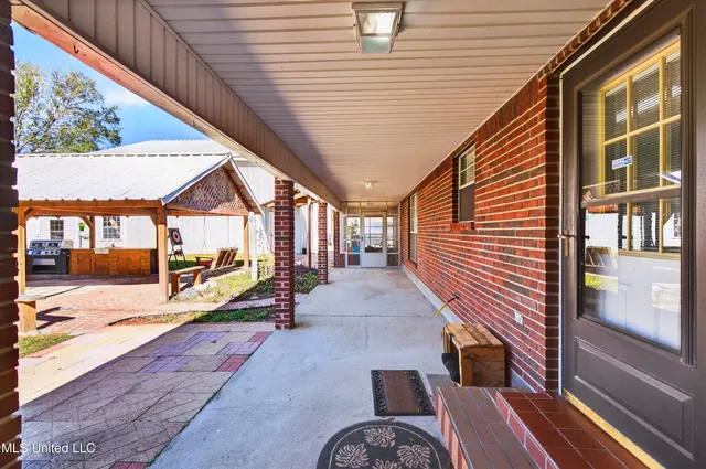 $410,000 | 227 Old Highway 49, McHenry, MS 39561