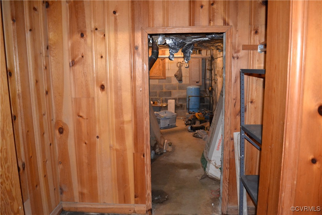 5109 West Hundred Road Chester, VA 23831 - Photo 25 of 34 a view of walk in closet with a mirror