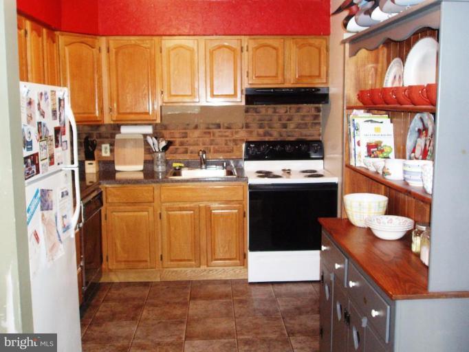 9 Louise Court Rising Sun, MD 21911 - Photo 4 of 9 Kitchen