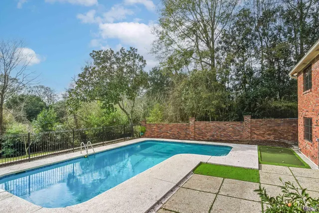 $5,500 | 6414 Highland Road, Baton Rouge, LA 70808