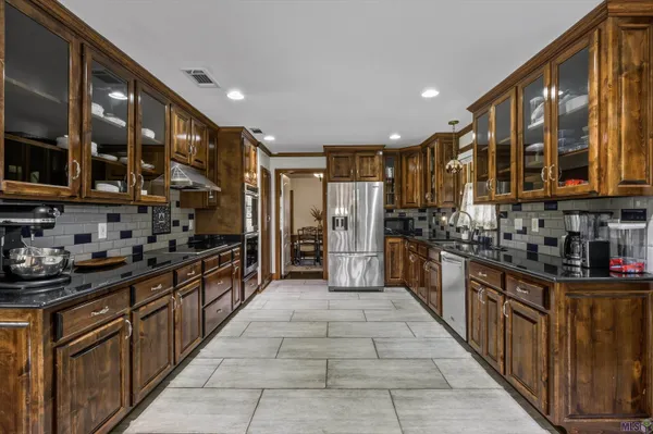 $5,150 | 6414 Highland Road, Baton Rouge, LA 70808