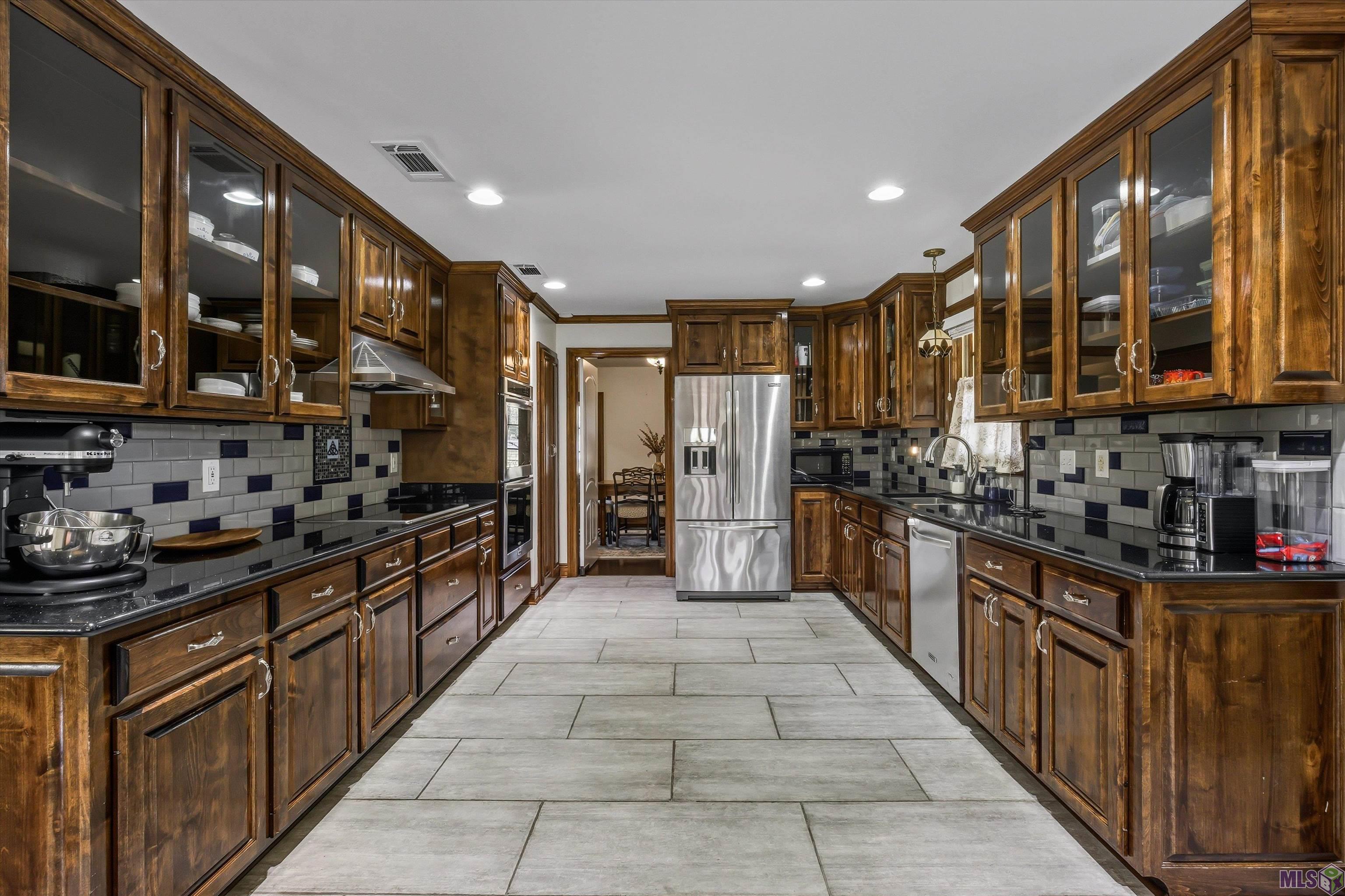 6414 Highland Road Baton Rouge, LA 70808 - Photo 10 of 37