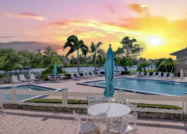 $269,900 | 18410 Southeast Wood Haven Lane, Unit F, Jupiter, FL 33469