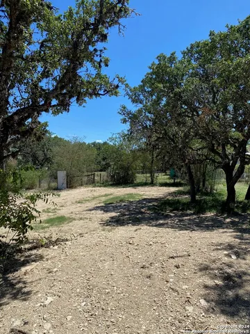$329,000 | 186 Oakridge Road, Center Point, TX 78010