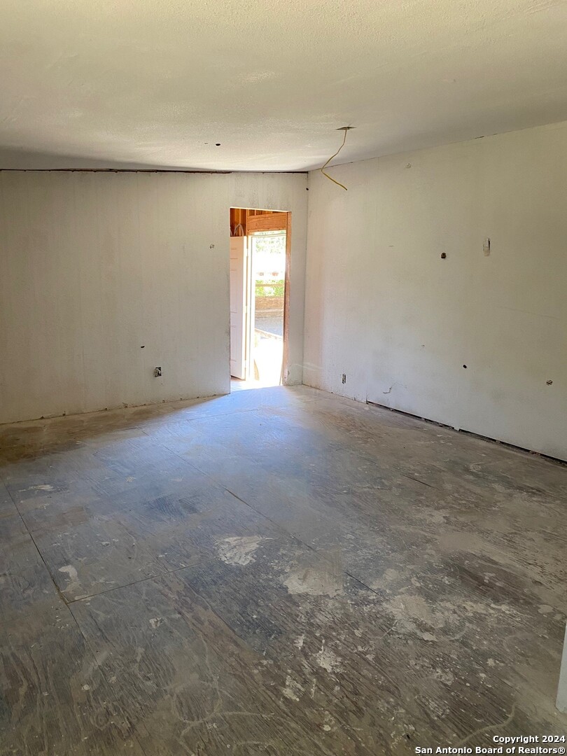 186 Oakridge Road Center Point, TX 78010 - Photo 27 of 29