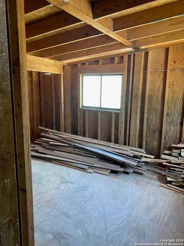 $329,000 | 186 Oakridge Road, Center Point, TX 78010