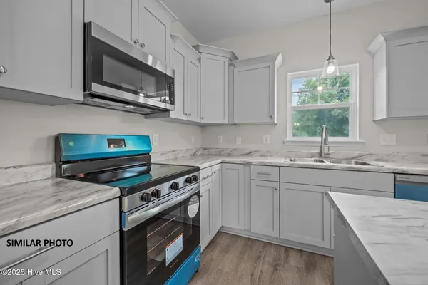 $350,900 | 417 Windermere Road, Hubert, NC 28539