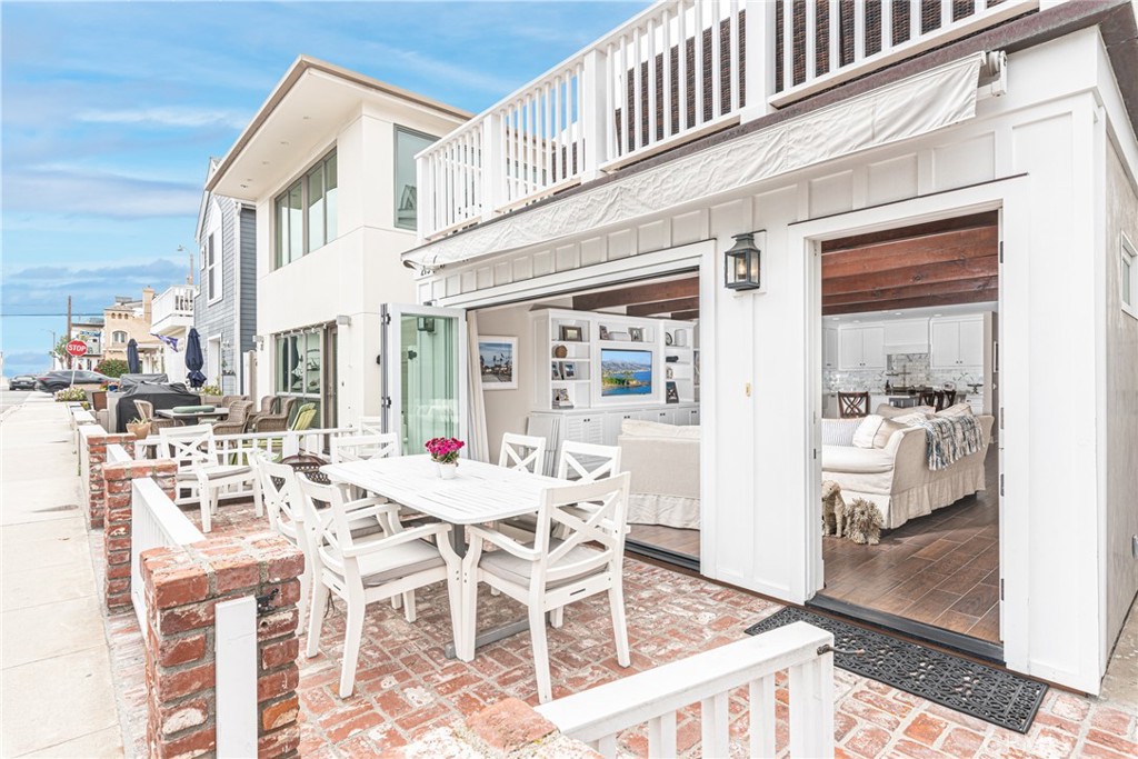 213 34th Street Newport Beach, CA 92663 - Photo 2 of 32 a view of a dining room kitchen and a window