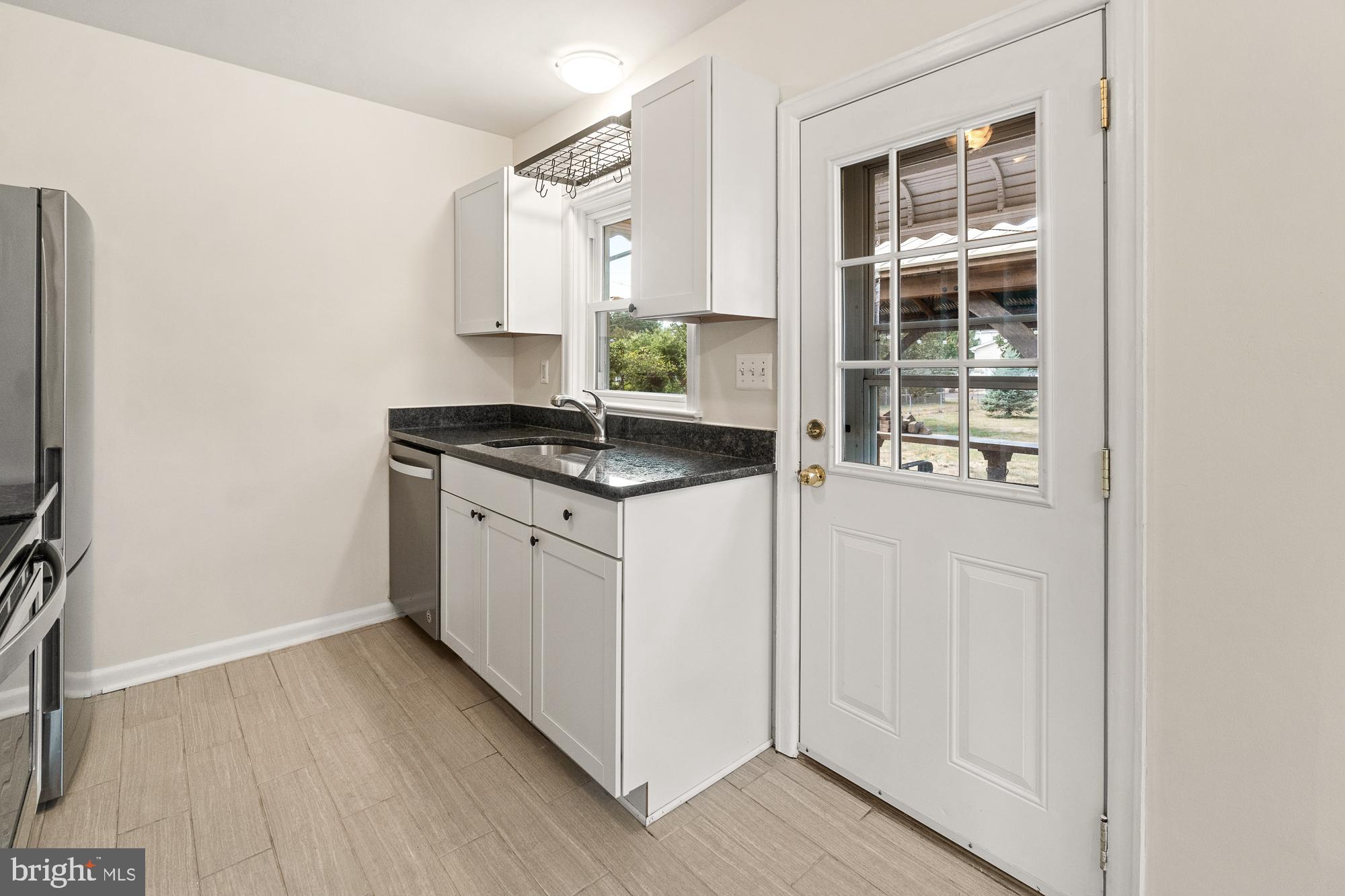 607 Grant Place Frederick, MD 21702 - Photo 15 of 34