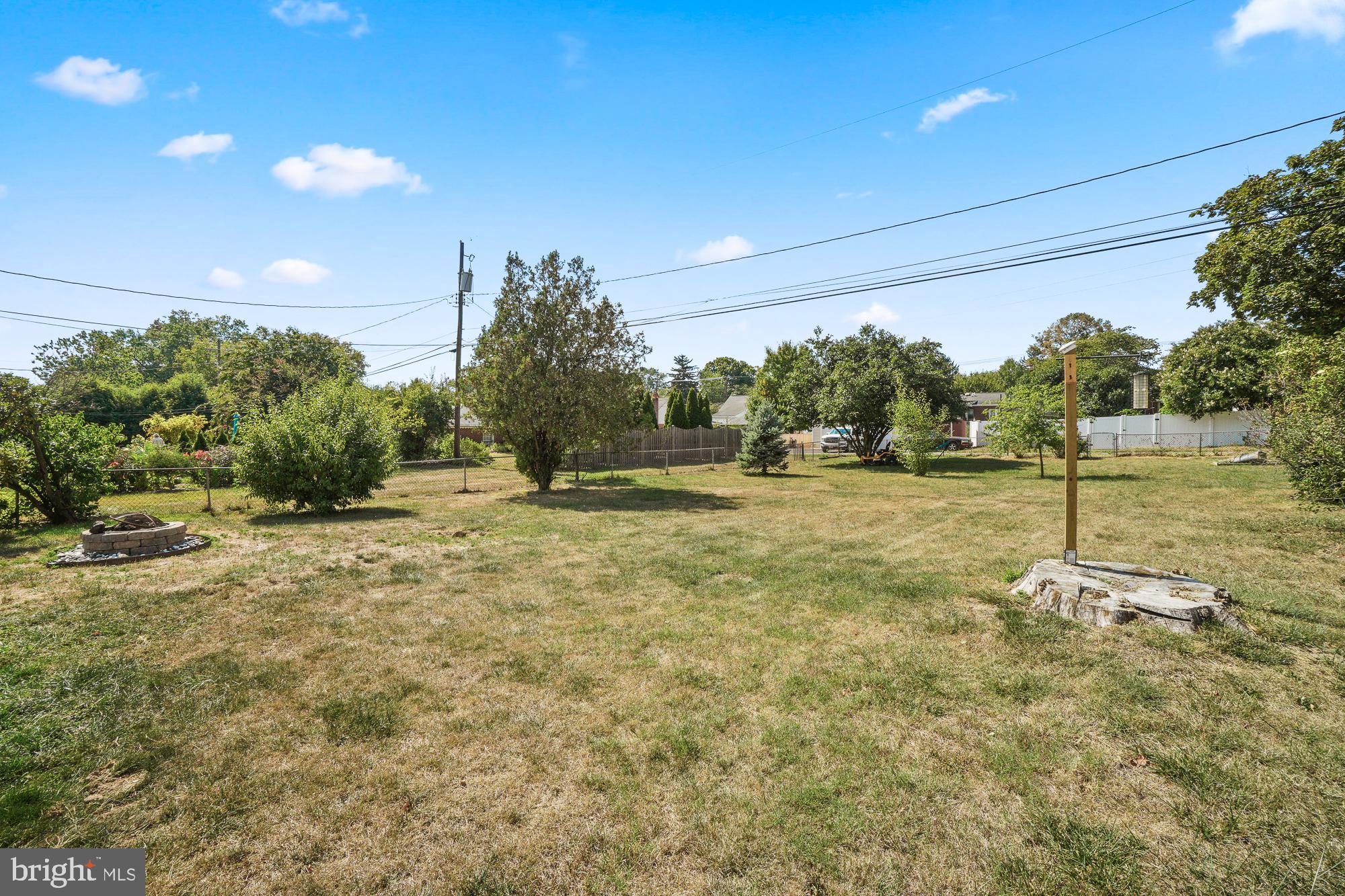 607 Grant Place Frederick, MD 21702 - Photo 7 of 34