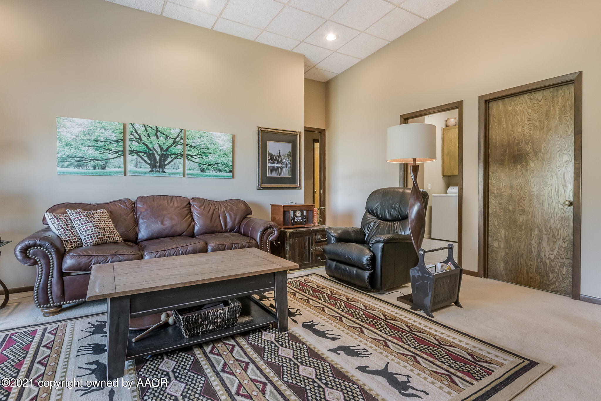 12200 West Country Club Road Canyon, TX 79015 - Photo 17 of 53 16-web-or-mls-Den-3